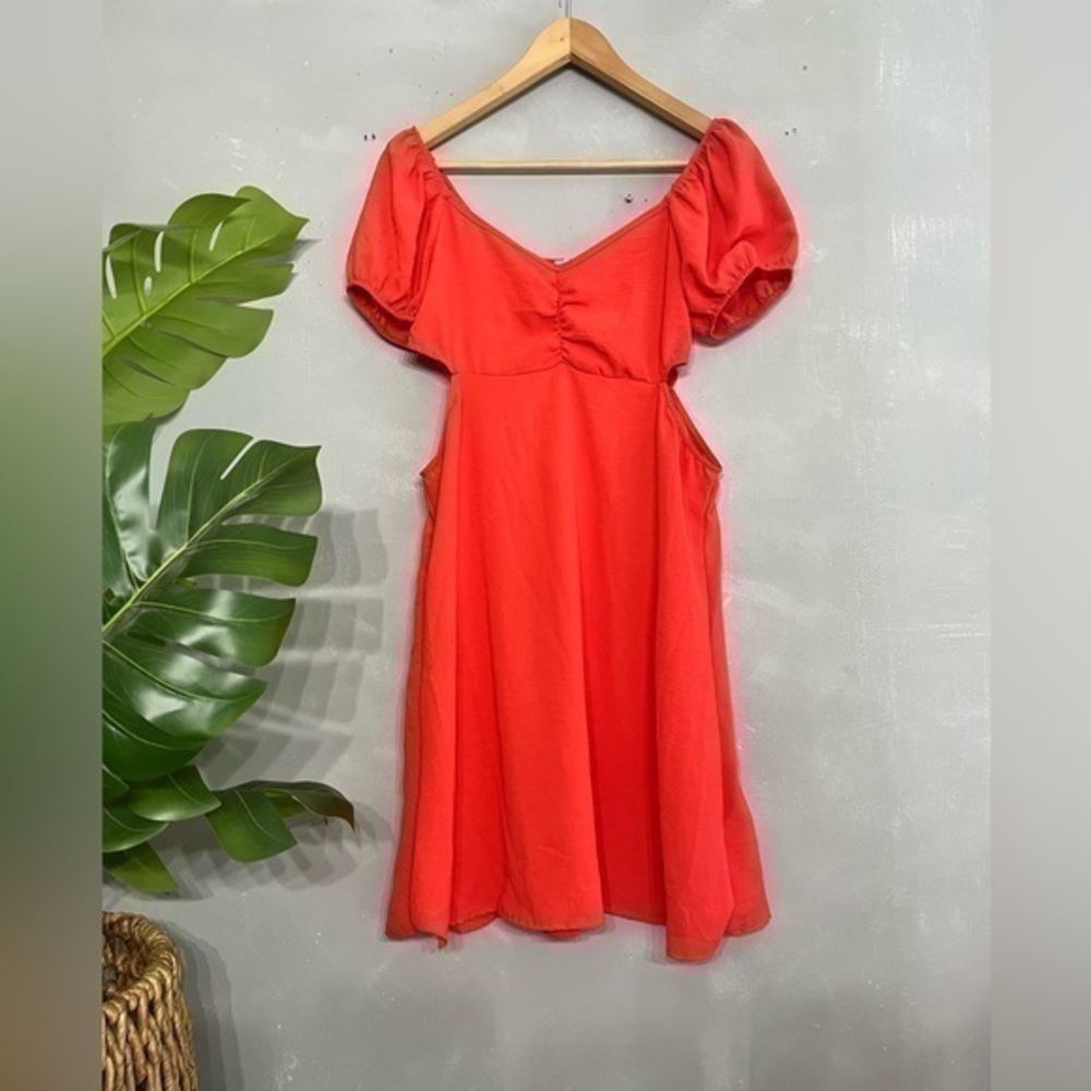 3/$30 _ ROLLA COSTER | Red cutout sundress ruched midi length puff - small